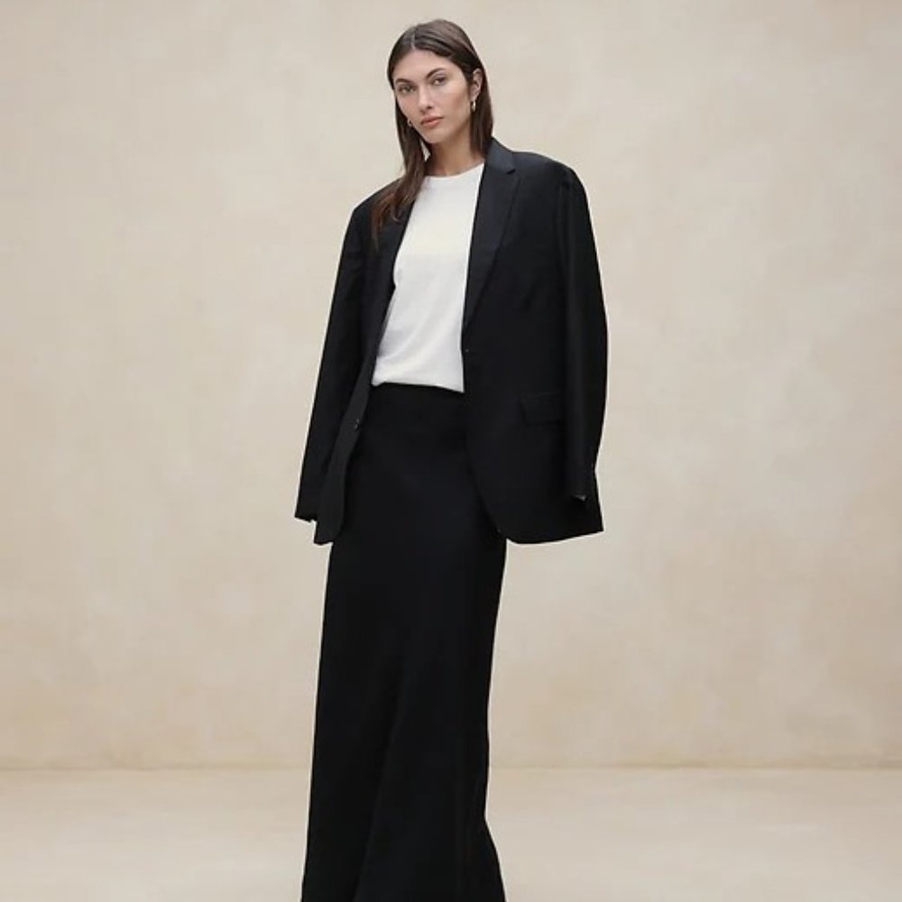 Banana Republic Black Maxi Skirt M